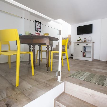コンヴェルサーノ Porta Degli Antichi Casali Bed & Breakfast エクステリア 写真
